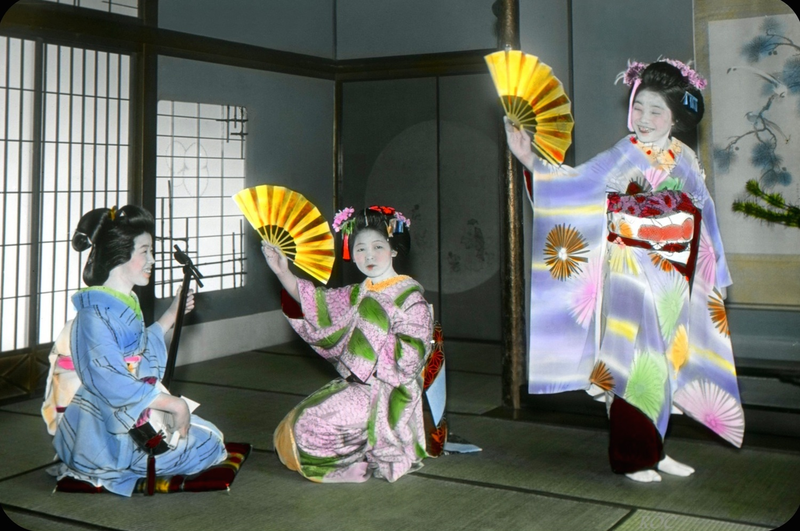 Illustration for article titled Hand-Colored Photos Turn Early 20th Century Japan Into A Dream World